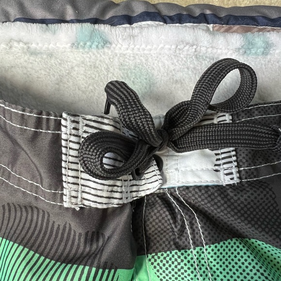 Joe Boxer size 2XL swim trunks - Picture 3 of 9